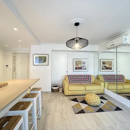 Center Old Town By The Sea Apartment *